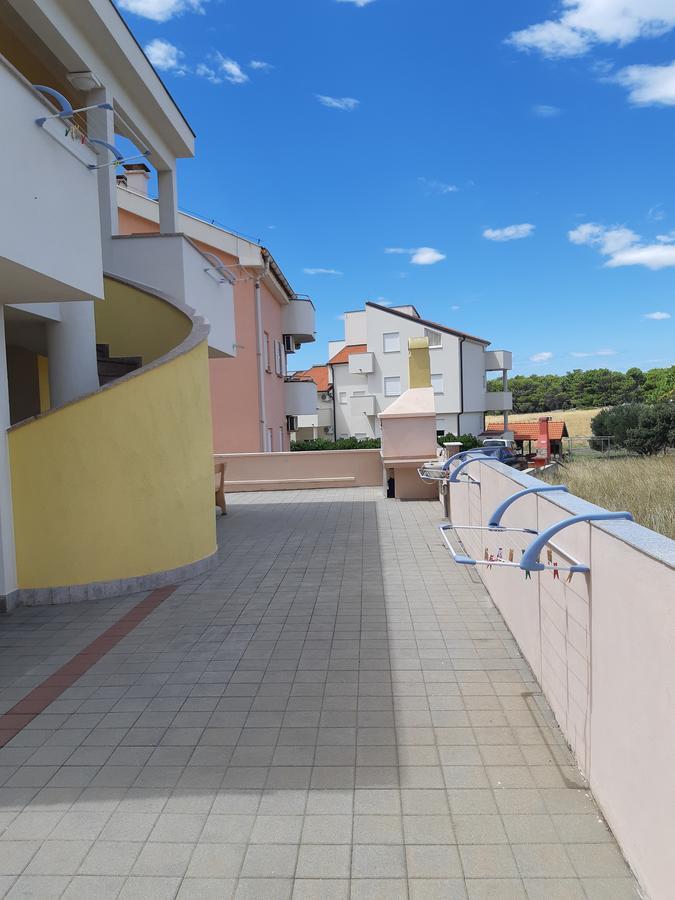 Apartments Iva Povljana Exterior foto
